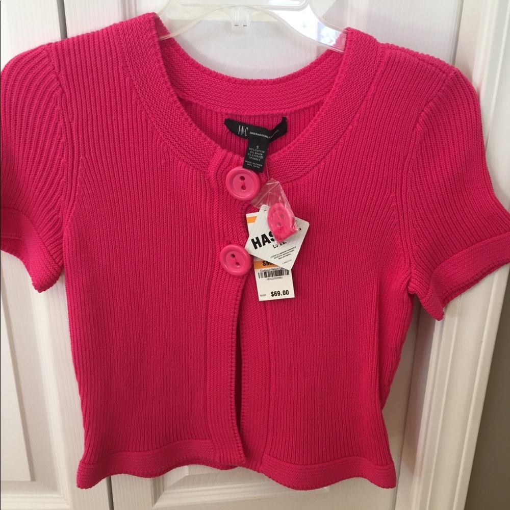 Women’s cropped sweater new with tags. Inc brand.
